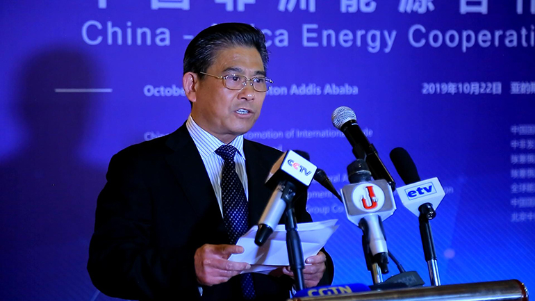 （中國貿(mào)促會副會長張慎峰致辭）.jpg